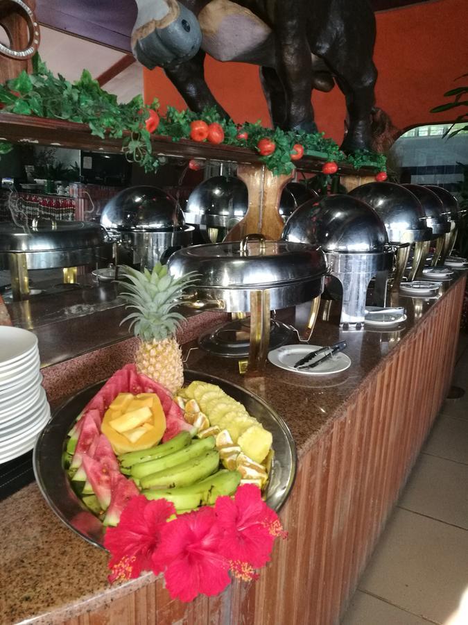 Honiara Hotel Bagian luar foto